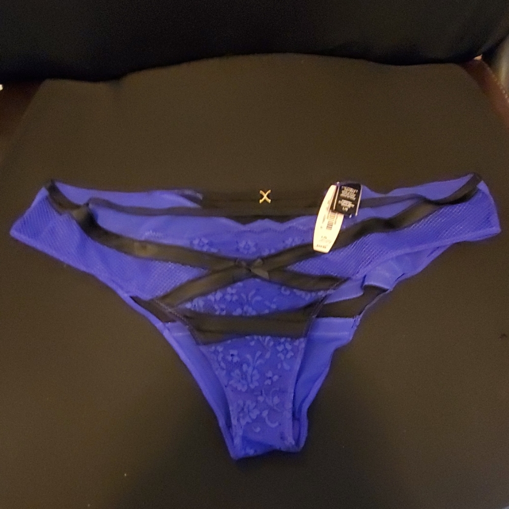 New! NWT VS Victoria's secret Cheeky L underwear.